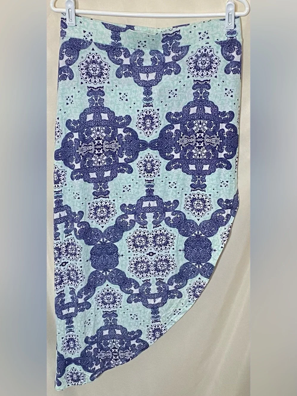 NWT Charlotte Russe Asymmetric Patterned Aqua Blue Mini High-Low Over Top Skirt